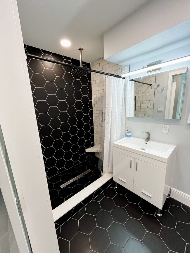 Photo - 3747 42nd Way S Unidad 64E