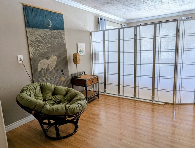 Photo - 2573 Canterbury St Unit Upstair Furnished Apartment