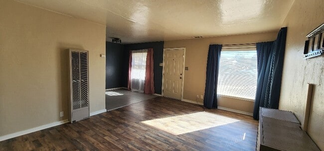 Photo - Charming 2 Bedroom 1 Bath Home in Vallejo Ready to Lease!