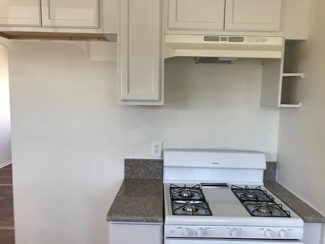 Photo - "Charming 3-Bedroom Gem in Boron - Cozy Living with 850 Sq Ft of Comfort!"