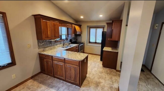 2416 E Ridge Terrace Unit 1