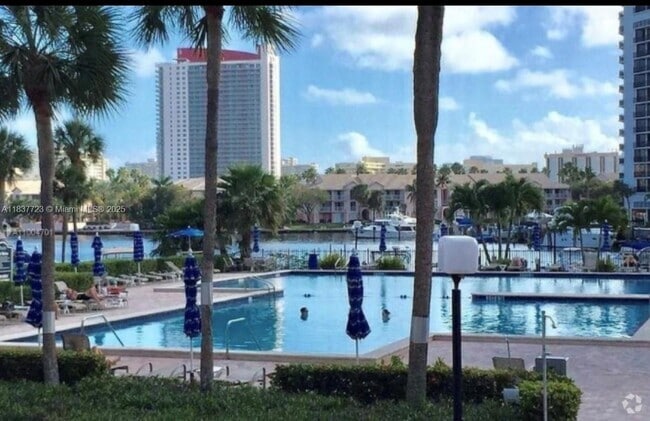 Building Photo - 600 Three Islands Boulevard Unit 614 Rental