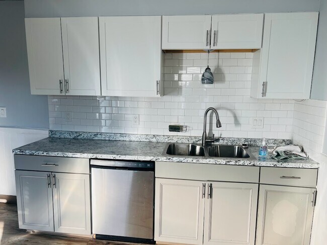 Photo - 158 S Main St Unidad 3rd floor