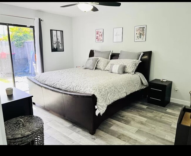 Photo - 1161 SW 111th Ave