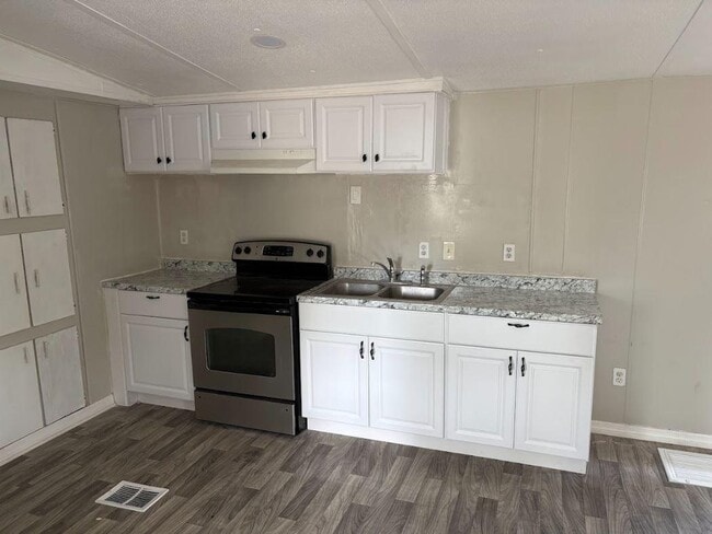 Photo - 8135 Tolles Dr