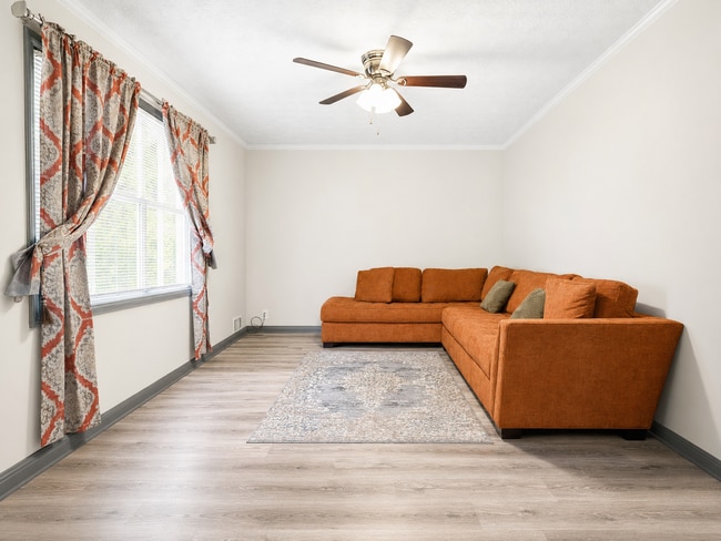 2052 Brook Valley Ct