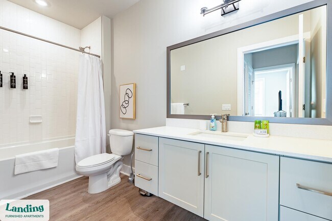 Photo - 300 E Broad St Unidad 451