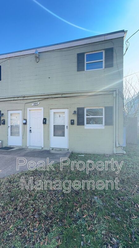 Building Photo - 925 N 20th St