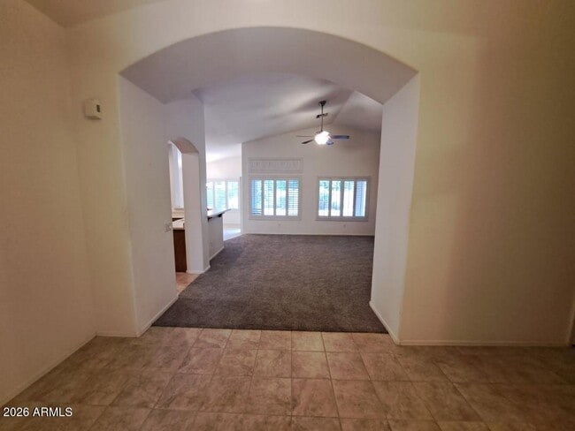 Photo - 320 W Cardinal Way
