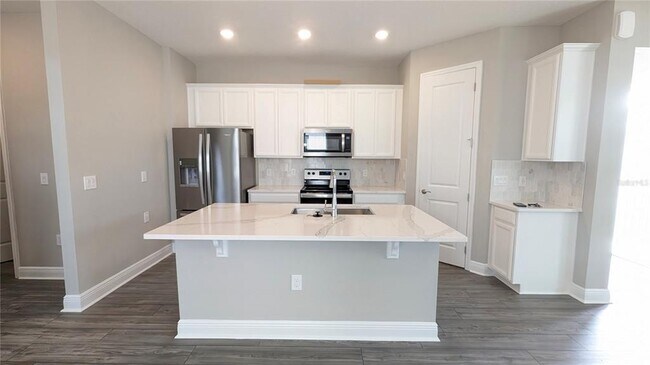 Photo - 14383 Braemar St