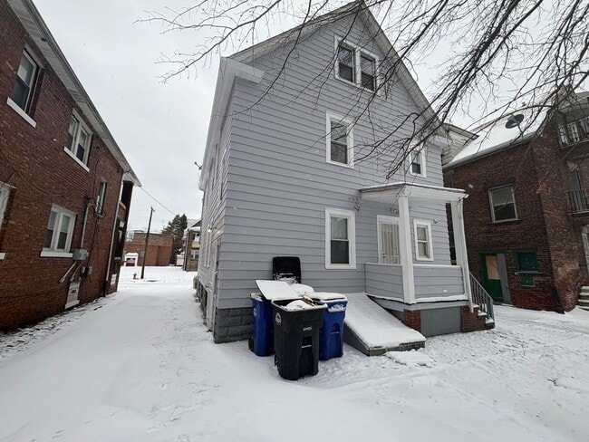 Photo - 15624 Halliday Ave Unit 15624 Halliday Ave UP