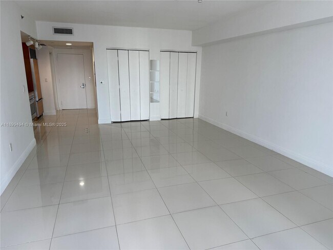 Photo - 475 Brickell Ave Unit 3210