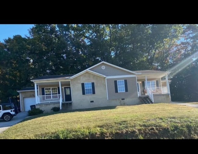 Building Photo - 2223 Kidwell Ridge Rd Rental