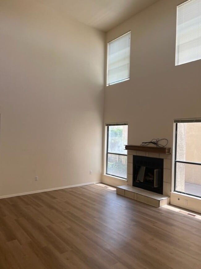 Photo - Beautiful 2 Bedroom 2 Bath 2 Car Garage Town House in the foor hills COMING SOON! Availalble 12/1...