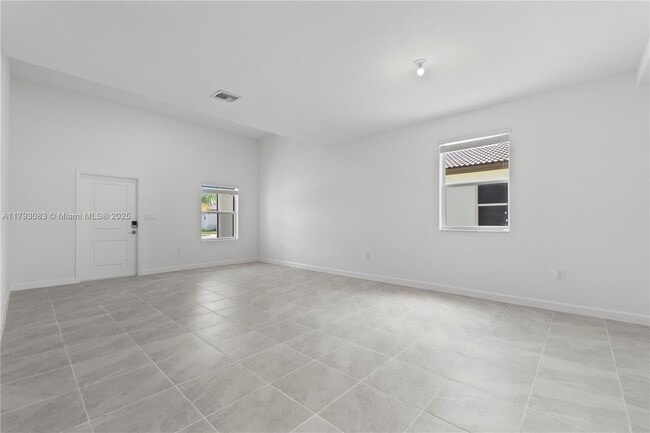 Photo - 2912 SE 23rd Ave