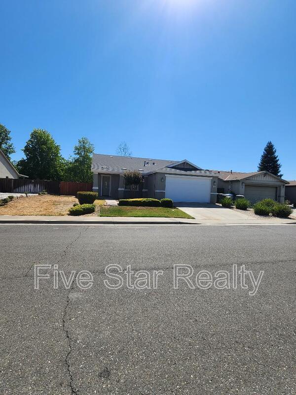 Photo - 9539 Poplar Way