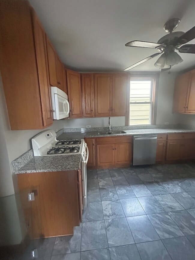 Photo - 3532 N Elston Ave Unit 2