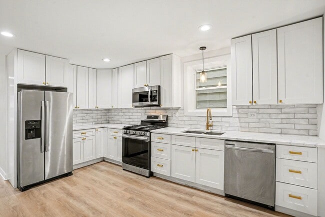 Photo - 2812 S Pulaski Rd Unit B