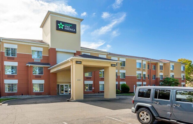 Furnished Studio-Cleveland - Airport - North Olmsted