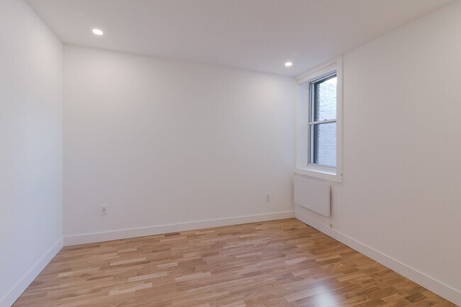 Photo - 5530 Chem. de la Côte St Luc Unit 29