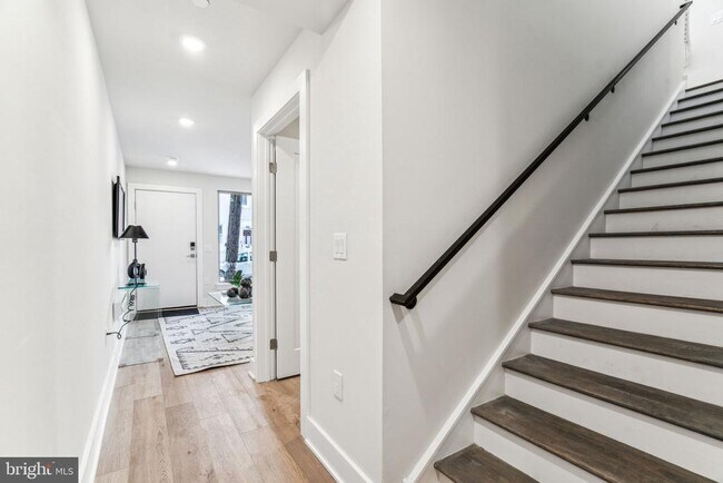 Photo - 3205 N 35th St