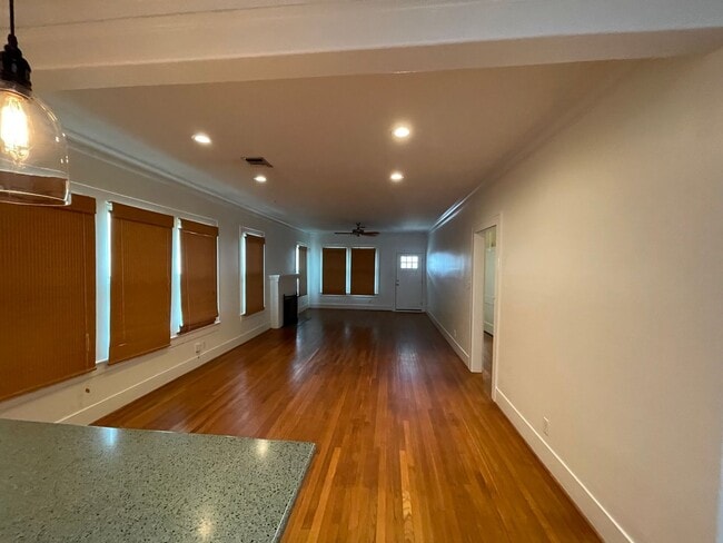 Photo - Freshly updated 2/2/Study home