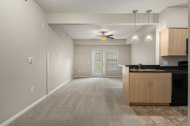Lynbrook Apartments and Townhomes