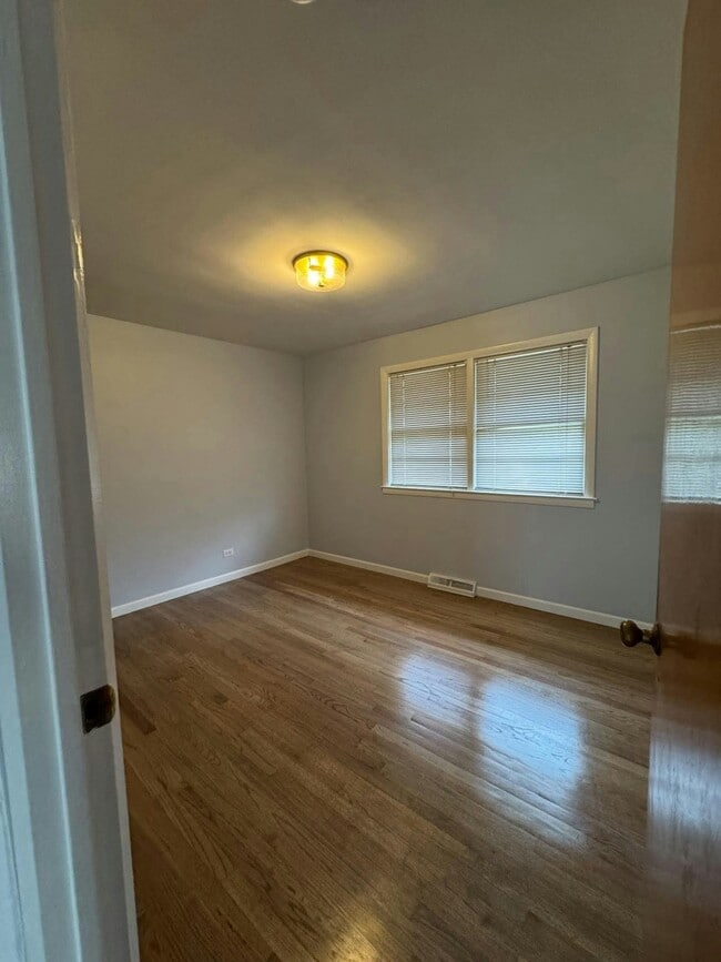 Photo - 11900 Ann St Unit 1