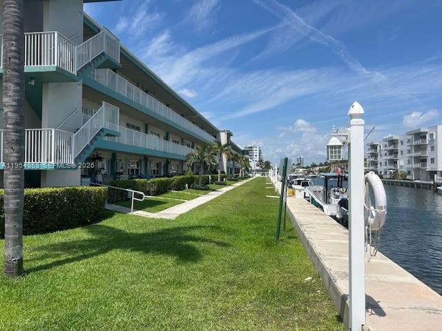Photo - 3923 NE 166th St Unidad N-108