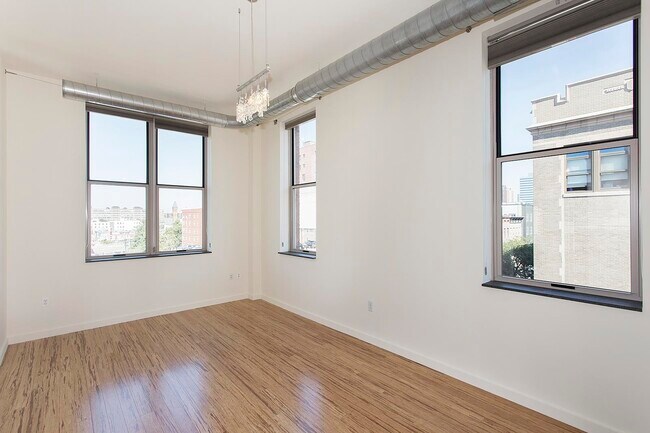 Photo - 232 Pavonia Ave Unit 523