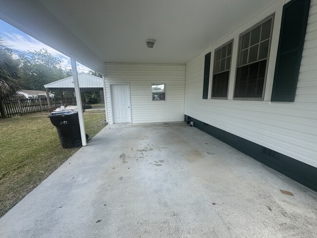 Photo - 282 Central St