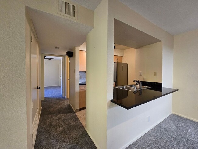 Photo - 941 Calle Mejia