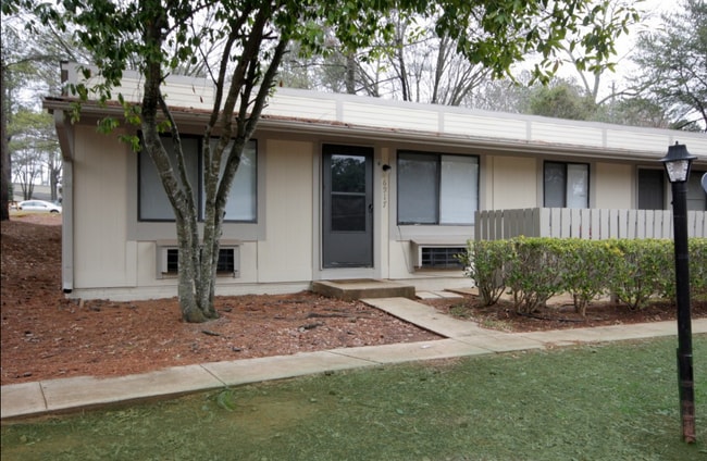 Photo - Parkwood Village