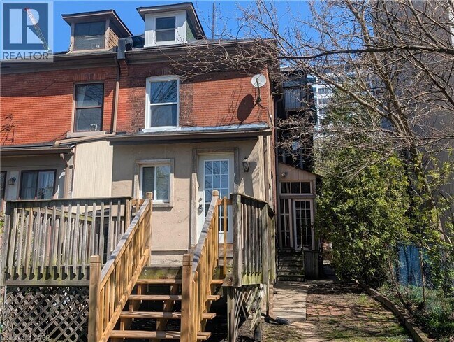 Photo - 141 Bold St Unit 1