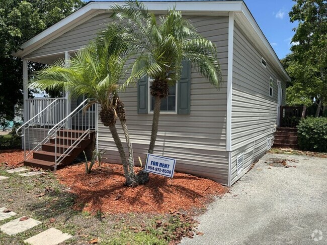 Building Photo - 2816 NW 63rd Ave Rental