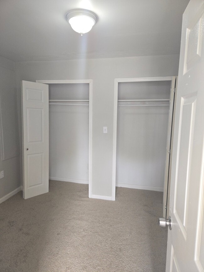 Photo - 7022 Surrey Dr Unit 1