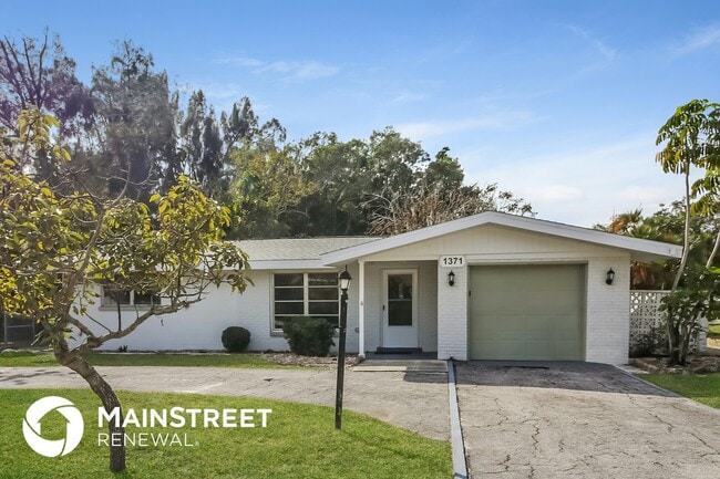 Building Photo - 1371 Poinciana Rd Rental