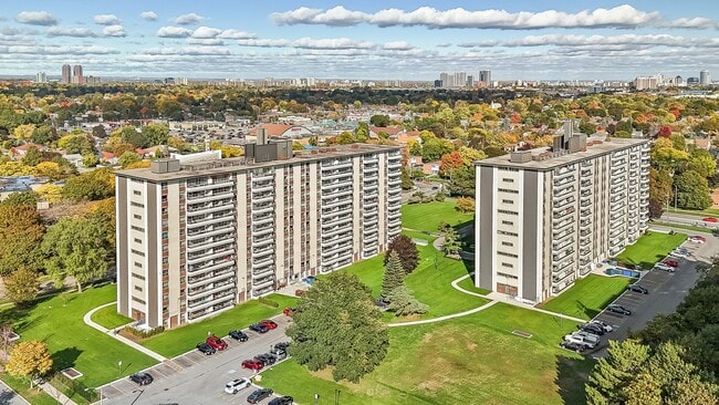 Photo - Cassandra Towers