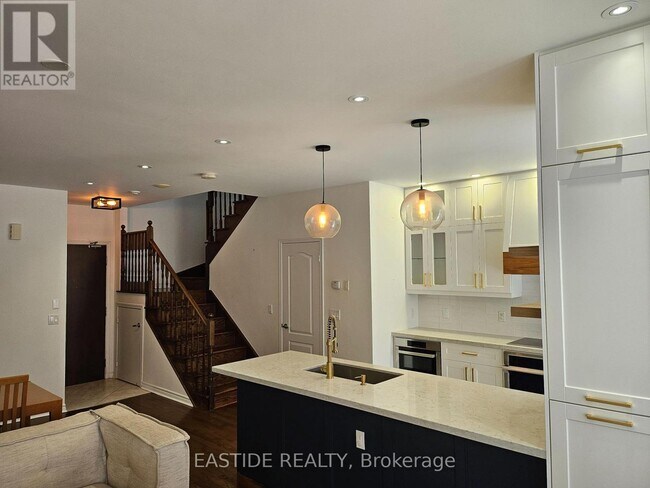 Photo - 17 Barberry Pl