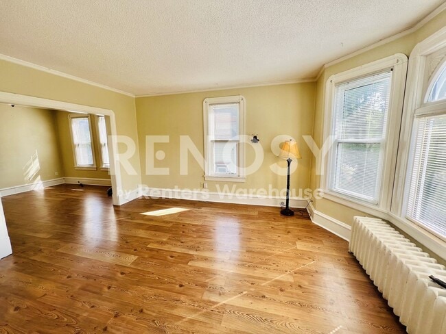 Photo - 3227 Portland Ave S