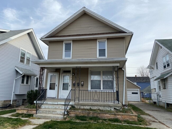 Building Photo - 1814 St Joseph Blvd Unit Apt 2