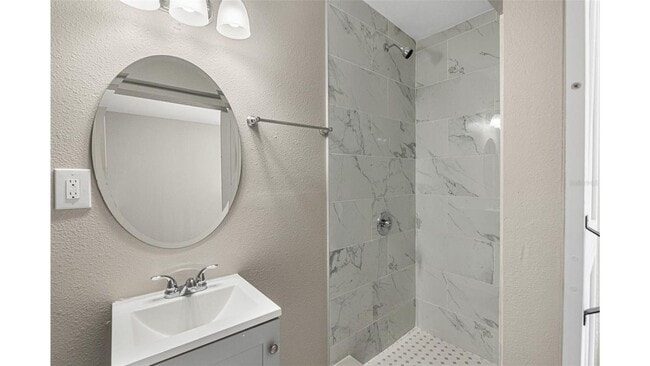 Photo - 5207 Montague Pl