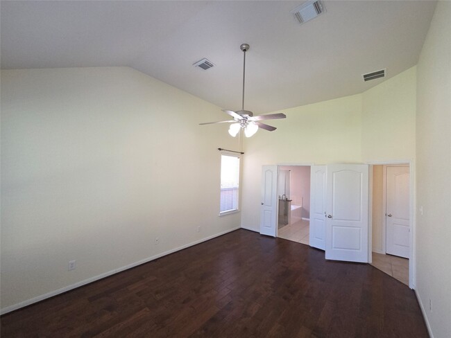 Photo - 4419 Wellington Grove Ln