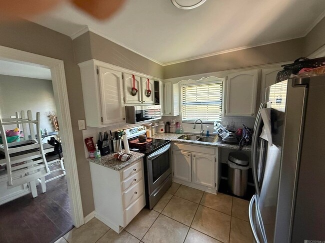 Photo - 11418 St George Dr