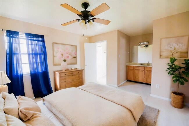Photo - 1907 Country Village Blvd Unit B