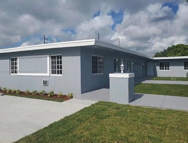 Photo - 5511 SW 20th St Unit 3