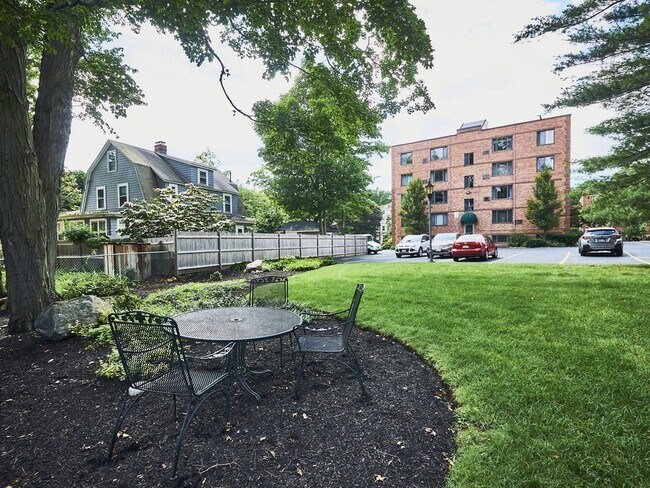 128 Pleasant St Unidad 201
