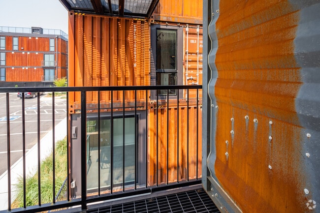 Estudio - 320SF - Balcón - The Byrum