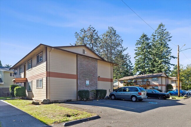 Photo - Cascade Firs Apartments