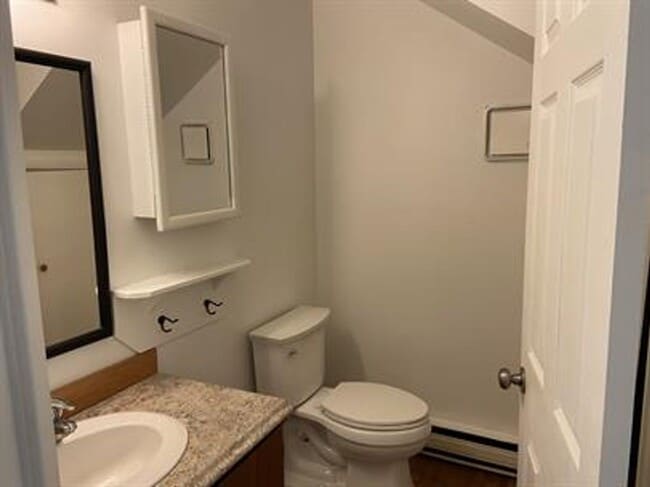 Photo - 500 S Circle Dr Unit B